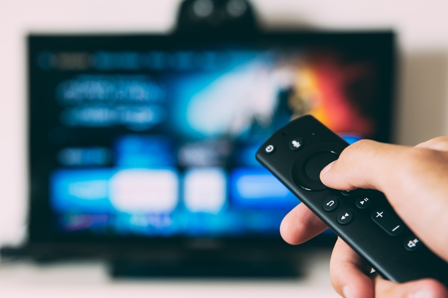 How to Choose the Best IPTV Plan for Your Household